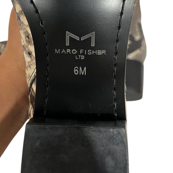 Marc Fisher LTD Yale 4 Chelsea Leather Pointy Toe Ankle Boots - Picture 12 of 12